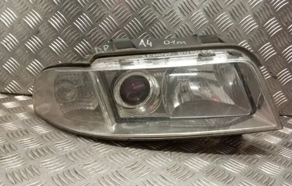 Audi A4 S4 B5 8D Headlight/headlamp 8D0841004AK
