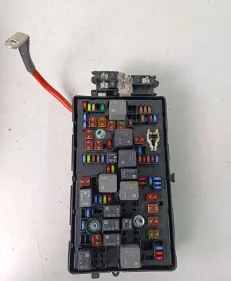 Opel Insignia A Fuse module 22933569 15014823613