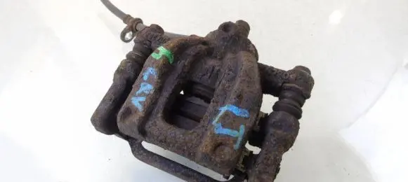 Honda CR-V Rear brake caliper