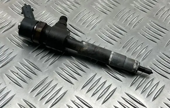 Opel Zafira B Fuel injector 0445110276
