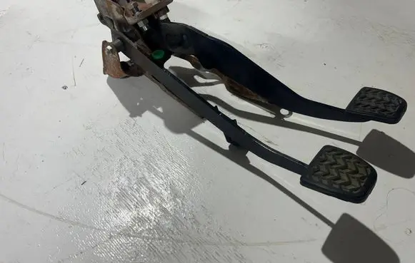 Toyota Aygo AB10 Pedal assembly 471100h020