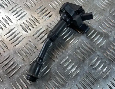 Ford Kuga II High voltage ignition coil DS7G12A366BB