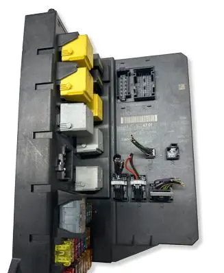 Mercedes-Benz Sprinter W906 SAM control unit A9069006701 A9069022001 A9069013100