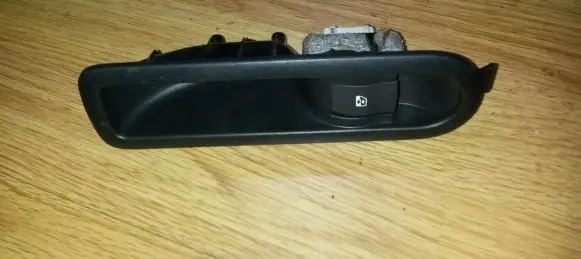 Renault Megane II Electric window control switch