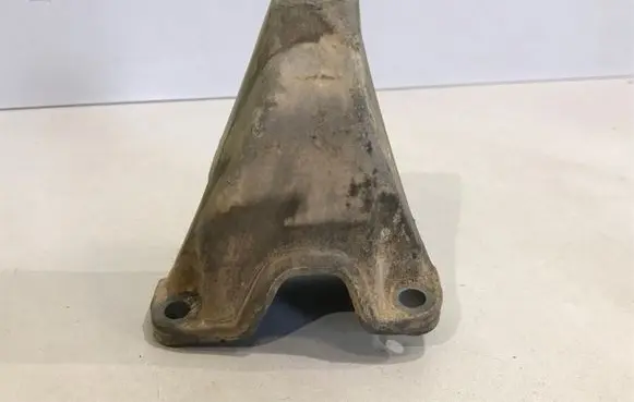 Audi A6 S6 C5 4B Gearbox mounting bracket 8D0399113L