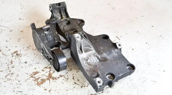 Audi A3 S3 8P Generator/alternator bracket 03G903143F 03G903315A