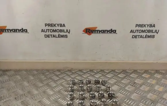 Hyundai ix20 Nuts/bolts 