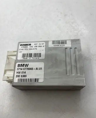BMW X5 E70 Air suspension control unit module (rear) 6778966