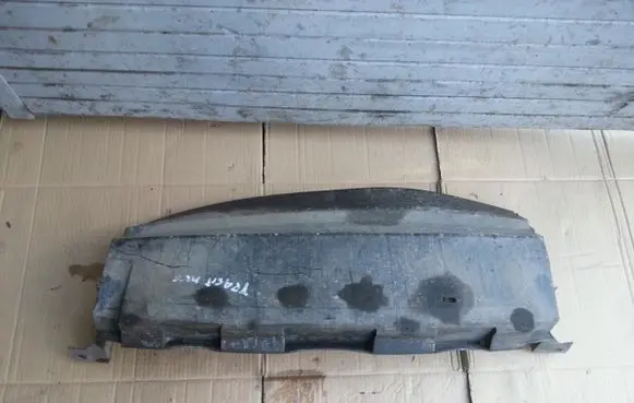 Ford Escort Engine splash shield/under tray