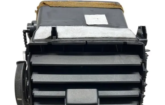 Toyota Avensis T270 Dash center air vent grill