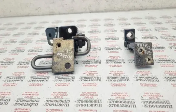 Seat Toledo III (5P) Rear door hinge set 6Q4833412