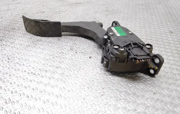 Volkswagen Polo Accelerator throttle pedal 6Q1721503C