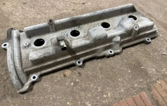 Lexus LS UCF30 Rocker cam cover 1120150031 1120150041
