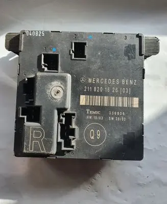 Mercedes-Benz E W211 Door control unit/module 2118201626