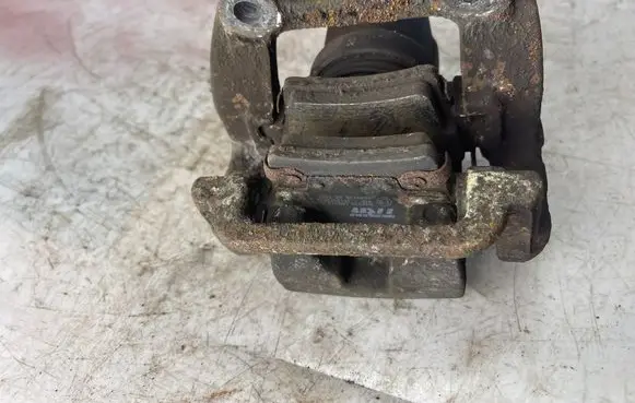 Chrysler 300 - 300C Rear brake caliper