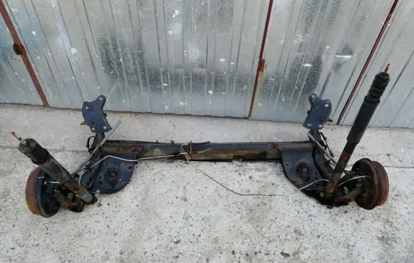 Dacia Sandero Rear axle beam 
