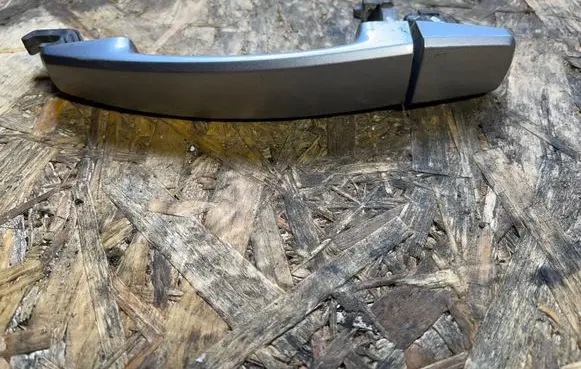 Opel Astra H Front door exterior handle