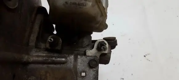 Volkswagen Golf III Master brake cylinder