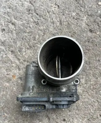 Volvo V60 Throttle valve 31293930 93805