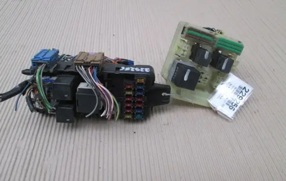 Volvo S40, V40 Fuse box set