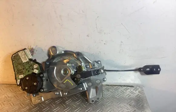 Lexus RX 450H Tailgate/trunk/boot lift motor 8922248070