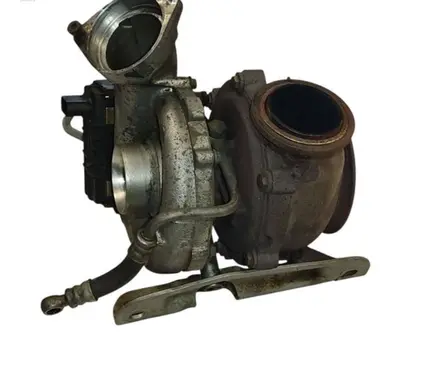 BMW 3 E92 E93 Turbo 7796311 7796312 11657796312