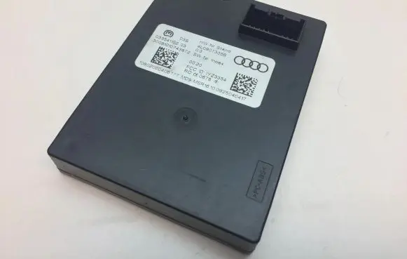 Audi Q7 4L Keyless (KESSY) go control unit/module 4L0907335B