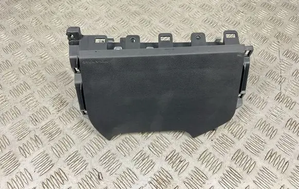 Subaru Outback (BS) Knee airbag 