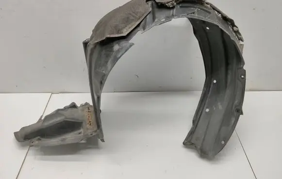 Toyota Prius (NHW20) Front wheel arch liner splash guards 5387647020
