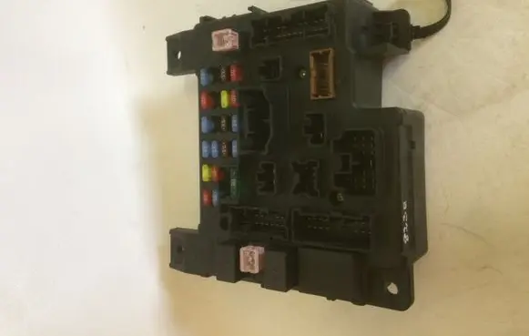 Mitsubishi Outlander Fuse module 8637A319