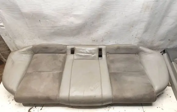 Audi A6 S6 C6 4F Second row seats 