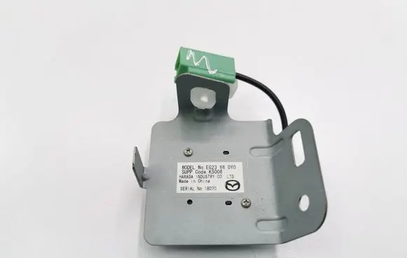 Mazda CX-7 Aerial GPS antenna EG2366DY0 K5006