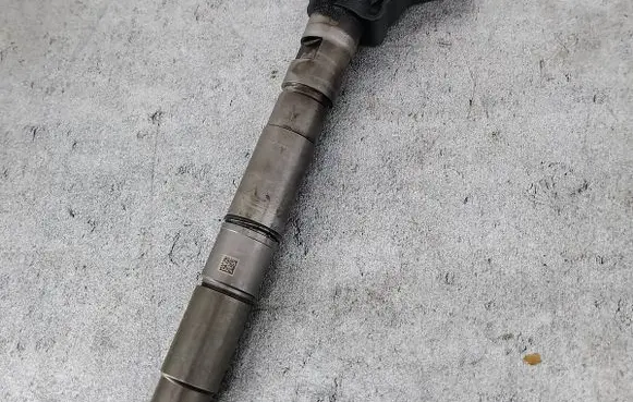 Fuel injector