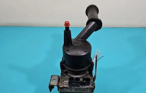 Peugeot Partner Power steering pump 9813664780 IMPRK1509380
