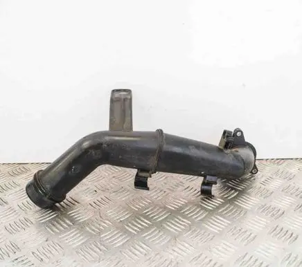 Opel Insignia A Air intake hose/pipe 13240176