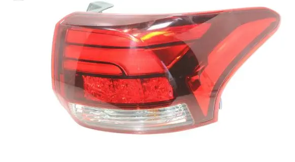 Mitsubishi Outlander Rear/tail lights