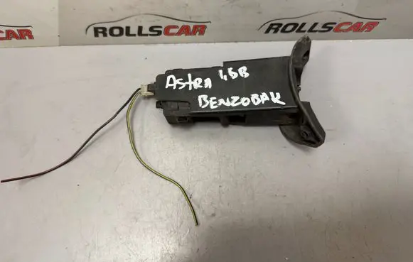 Opel Astra G Central locking motor GM13120780