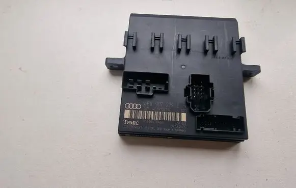 Audi A6 S6 C6 4F Comfort/convenience module 4E0907279L