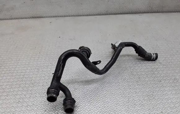 Audi A8 S8 D3 4E Engine coolant pipe/hose