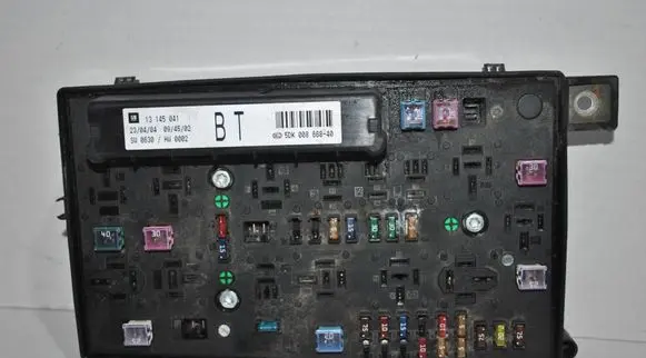 Opel Astra H Fuse module 13145041 5DK00866840