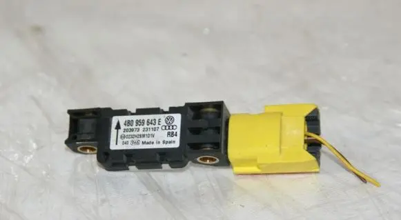 Audi A6 S6 C5 4B Airbag deployment crash/impact sensor 4B0959643E