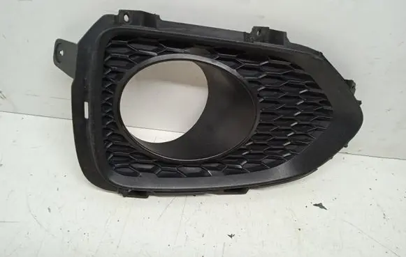 KIA Sorento Front fog light trim/grill 865232P010