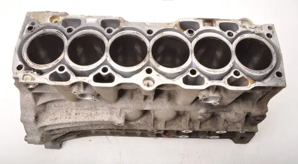 Volvo S60 Engine block RF6G9N6015AD
