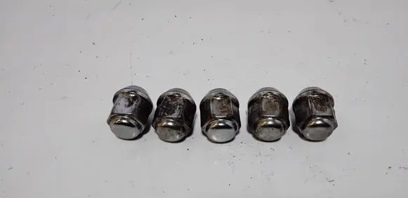Chevrolet Captiva Nuts/bolts 