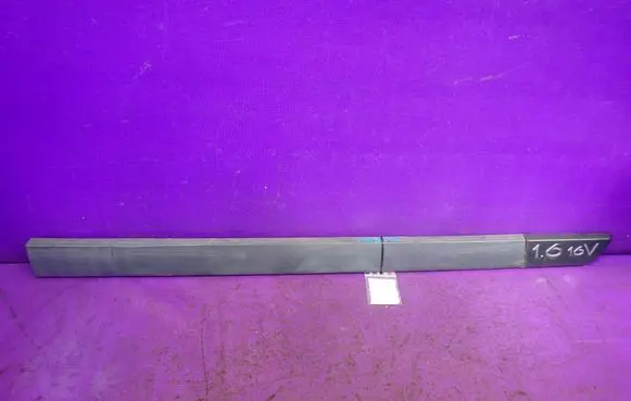 Renault Megane II Front door trim (molding) 