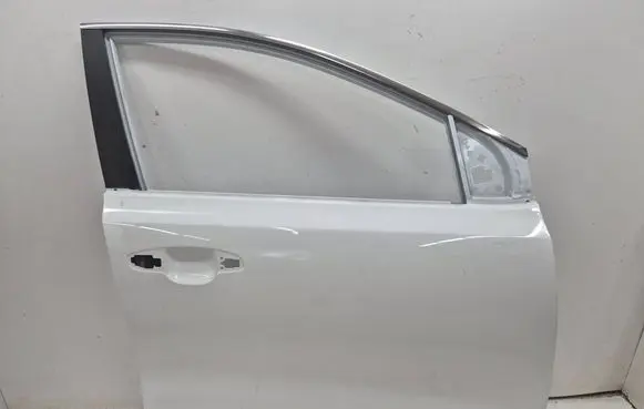 KIA Sportage Front door