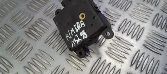 Mazda Demio Air flap motor/actuator 3027030840
