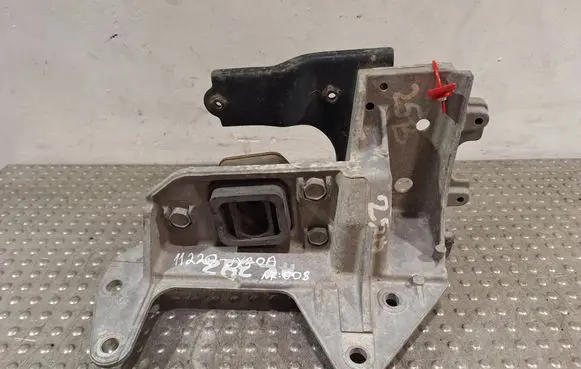 Renault Koleos I Gearbox mounting bracket 11220-JY70A