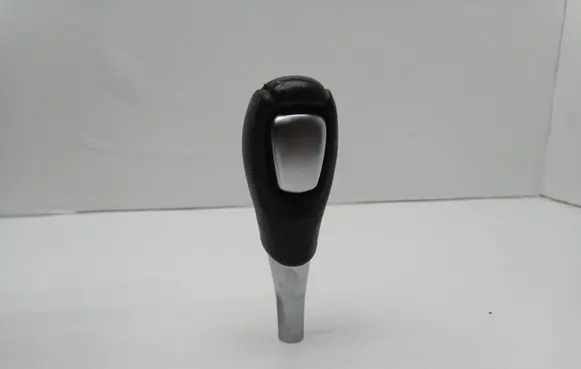 Subaru B9 Tribeca Gear lever shifter trim leather/knob 