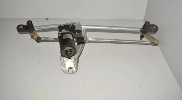 BMW X5 E53 Front wiper linkage 7046571
